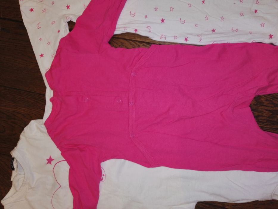 4 Pajace piżamki kiabi rozmiar 68, 6 m-cy, dziewczynka