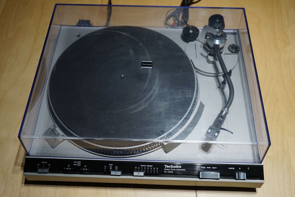 Technics SL 3300 gramofon