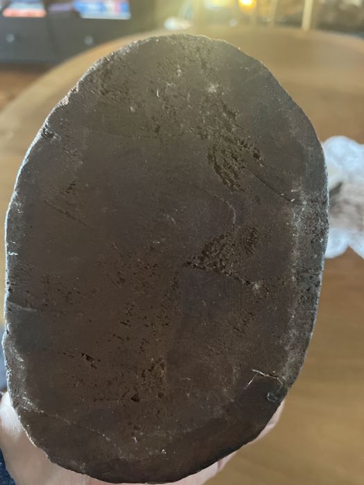 Afrykańska figurka kobieta z dzbanem na głowie