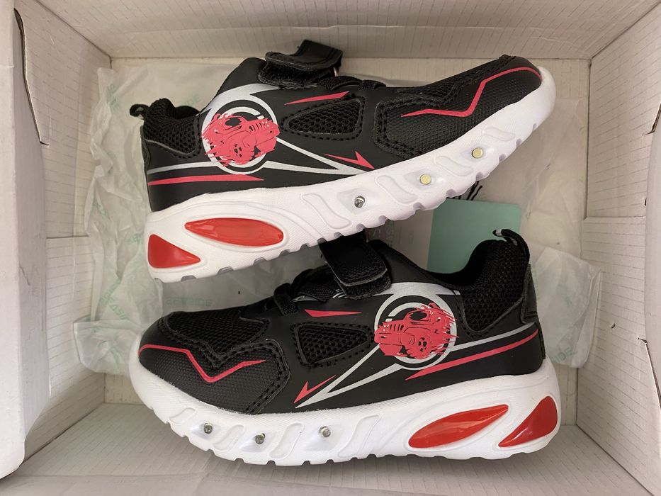 Tenis com luz menino 24, 25, 26, 27 sapatos rapaz luzinhas