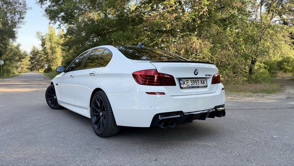BMW 5 Series 2015 VIN WBA5B1C51FD920974 фото оголошення 4 з 16