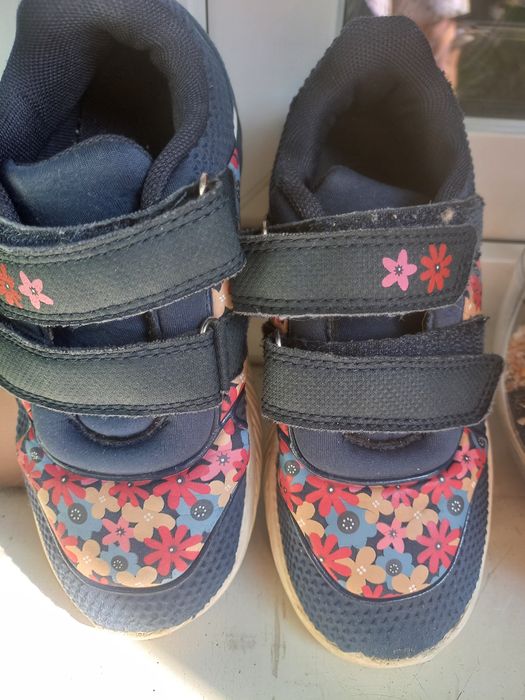 Buty adidasy dziewczece