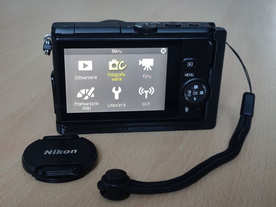 Nikon 1 J4 + Nikkor f2.8 - jak Ricoh GR