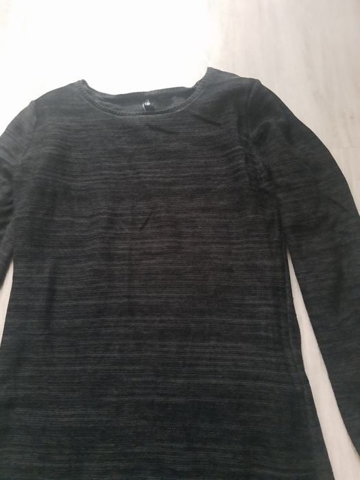 Sukienka z długim rękawem rozmiar M