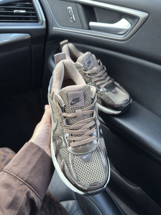 Nike V2K Runtekk Mink Brown