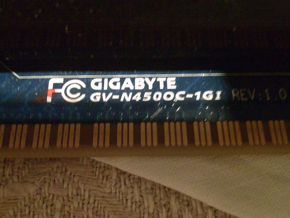 Видеокарта  GUGABYTE GV-N450OC-1GI