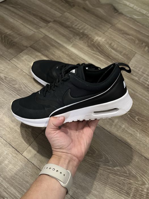 Продам кросівки nike