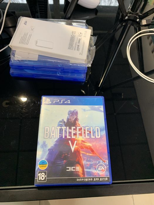 Ігри для Playstation 4 Battlefield 5 Metro Exodus Destiny Division 2