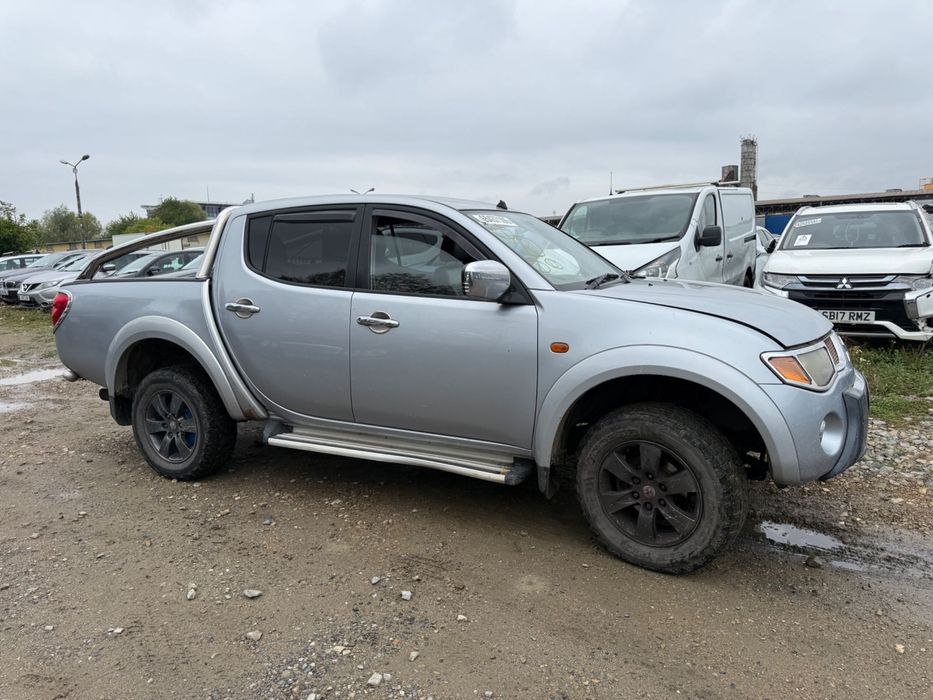 L200 2009Rok 148 mil Anglik