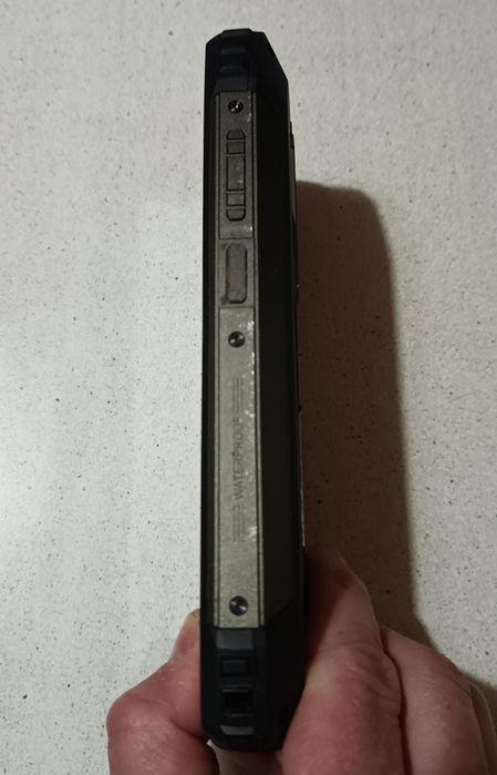 Телефон Blackview 9300