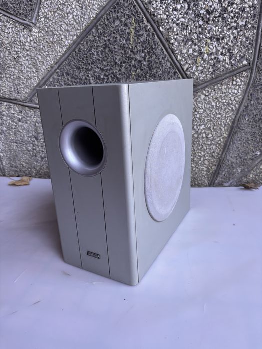 Subufer firmy denver