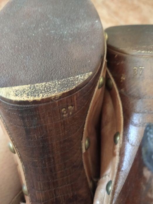 Sapatos camel tamanho 37