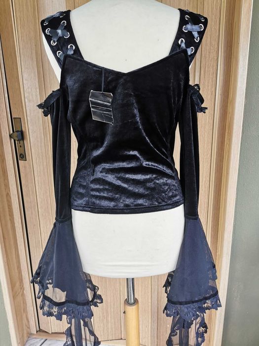Camisola preta de veludo e mangas em renda da Sinister nova S e M