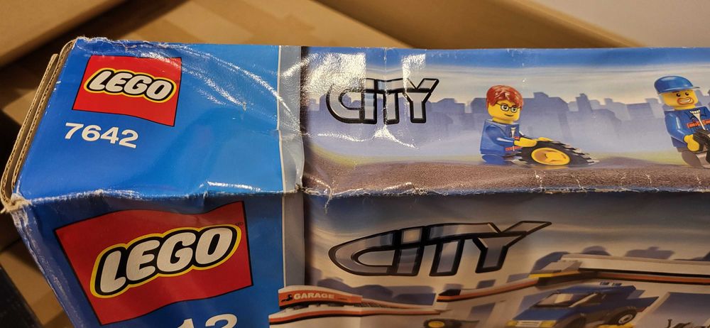 Lego 7642 Warsztat samochodowy - nowe (zgniecione pudełko)