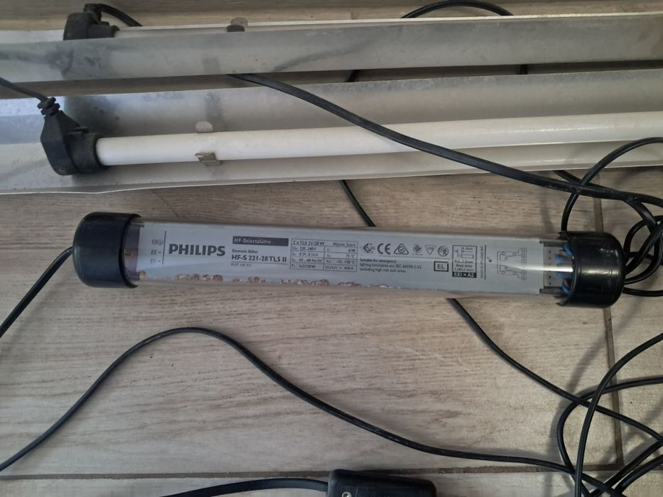 Zestaw oświetleniowy Philips 2x36W | Statecznik + Oprawy | Garaż / Akwarium