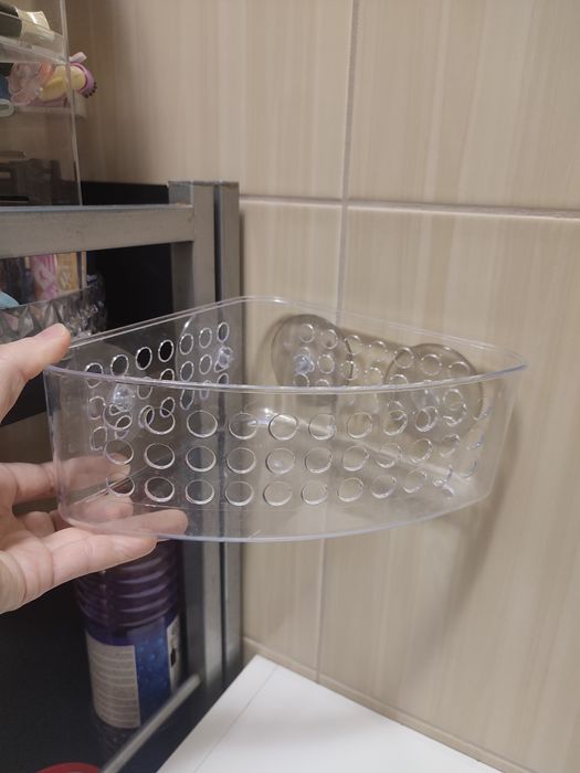 Półka narożna do łazienki transparentna