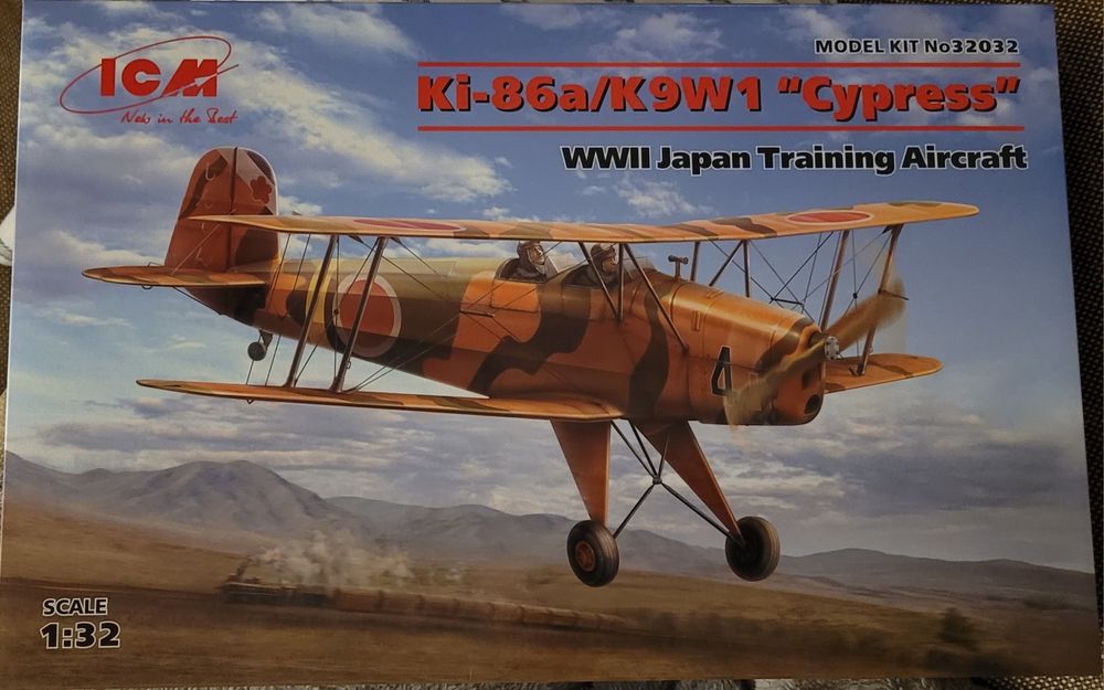 ICM 1:32 Ki-86 Cypress kit modelismo