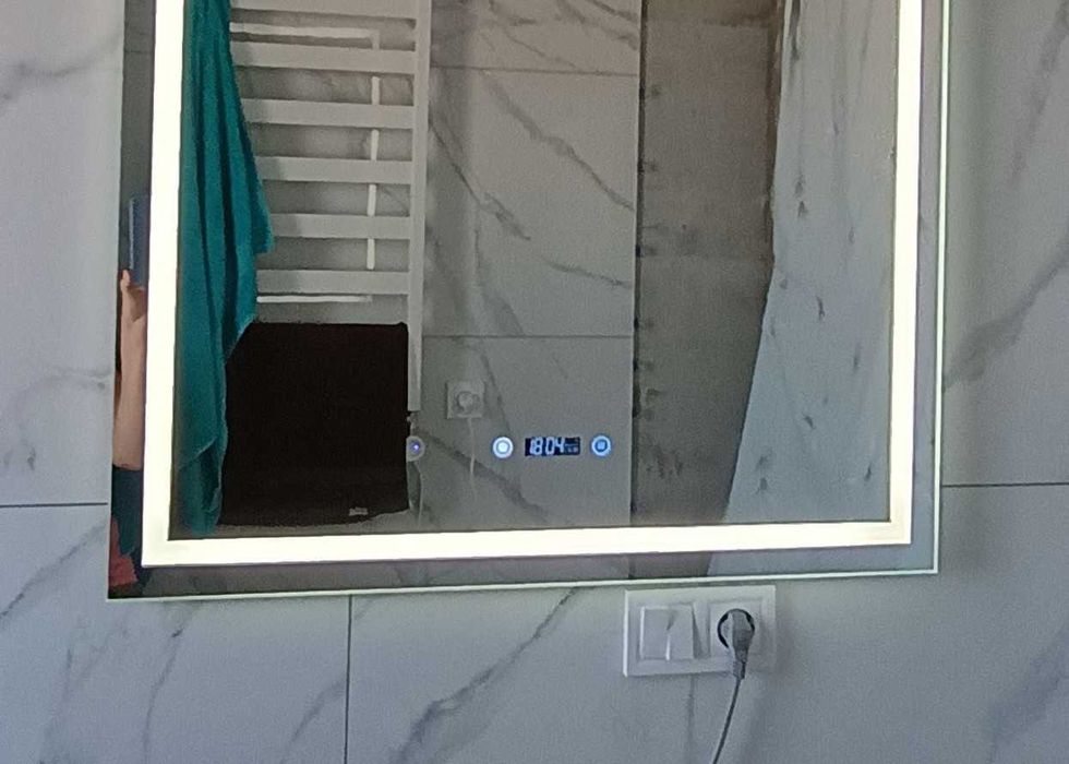 Дзеркало з LED підсвіткою / Зеркало с лед подсветкой в ванну в рамке