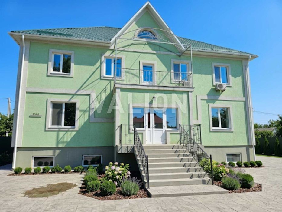 Продаж будівлі під комерцію. с. Велика Олександрівка. Бориспільський р-н. Без%.