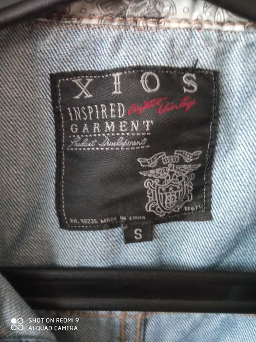Kamizelka jeans rozmiar S.Spodniedam.Levis.