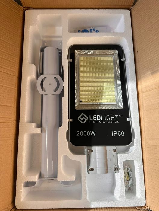 Lampa solarna uliczna LED LIGHT 2000W,latarnia