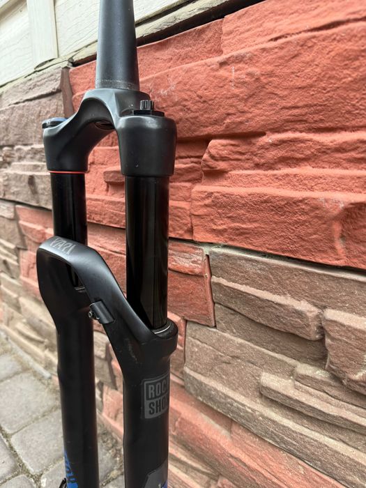 Rock Shox Yari 120mm 29 15x100 (Шток 21.4см)