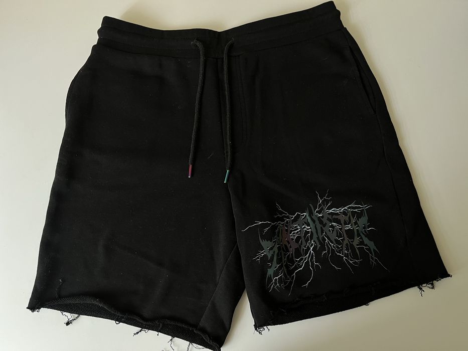 Шорти від бренду Cropp