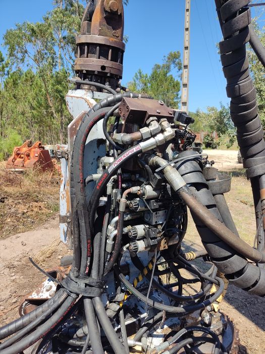 Máquina de corte florestal