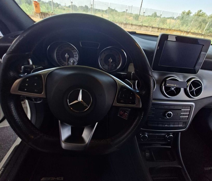 Mercedes-Benz CLA 200 d 7G-DCT AMG Line
