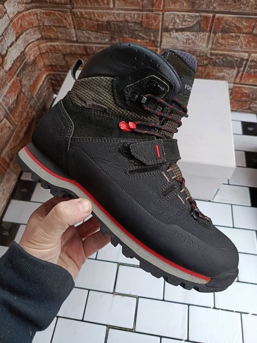 Зимові черевики Decatnilon WATERPROOF (42р.26.5 см)