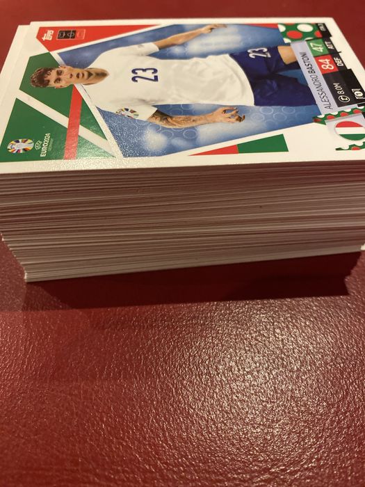 Cartas para completar coleção normais e especiais