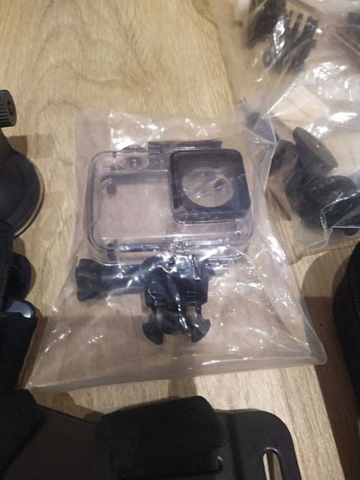 Câmera de ação Xiaomi YI 4K com acessórios extras