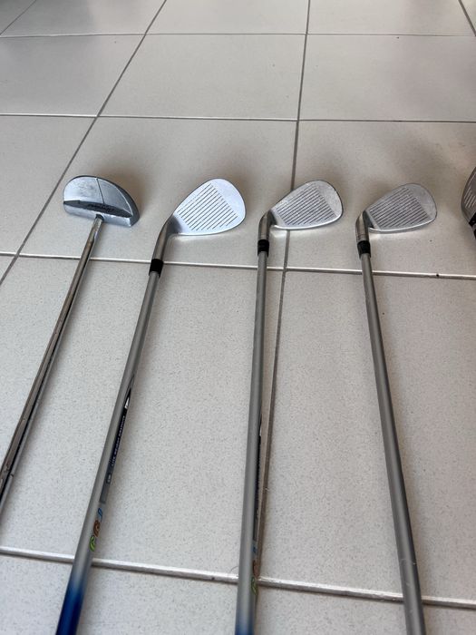 Conjuntos de tacos de golfe Cleveland Junior