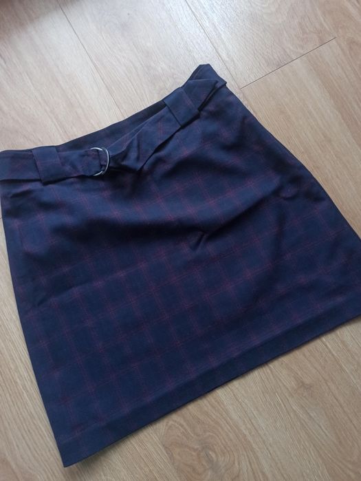 Oasis Spódnica Mini Kratka D-Ring UK 10 Granat Bordo Preppy