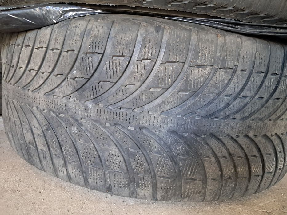 Продам зимові шини 255/50 R19