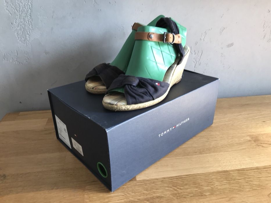 Tommy Hilfiger 40 26,5 cm Mary espadryle koturny sandały