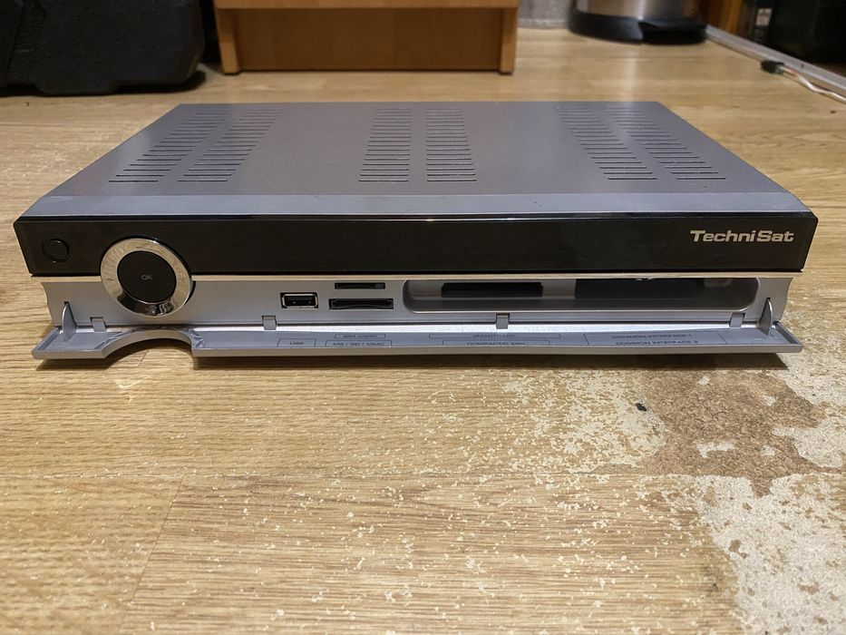 Dekoder satelitarny Techni Sat Digit HD8-C