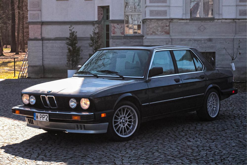 Sprzedam Bmw 528i e28