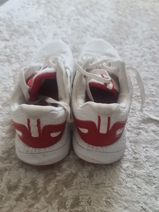 Продам фірмені красовки ADIDAS  і PUMA 41-42 розмір