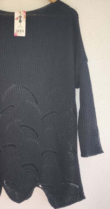 Camisola/túnica, em malha preta, italiana. Primavera/verão