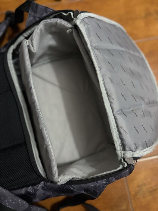Mochila com compartimento para material fotografico