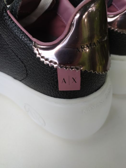 Sneakersy ARMANI EXCHANGE, damskie, skóra naturalna.