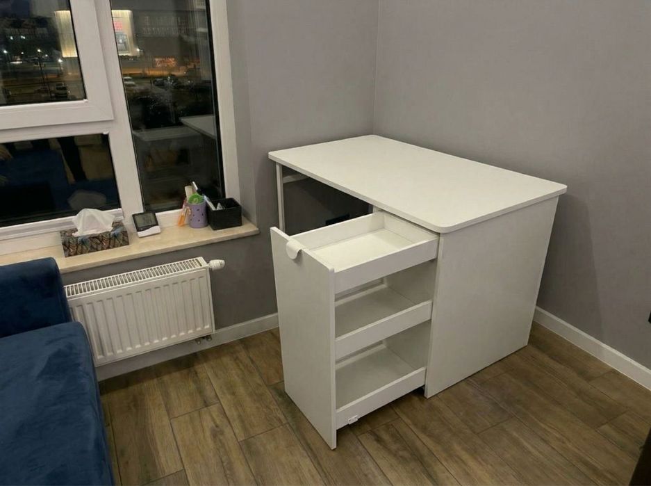 Białe biurko 120×58