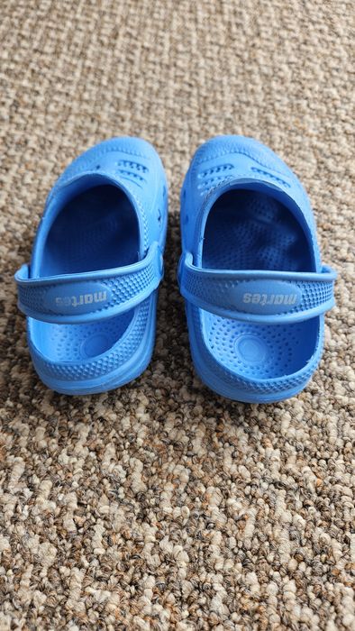 Klapki na basen, r. 25