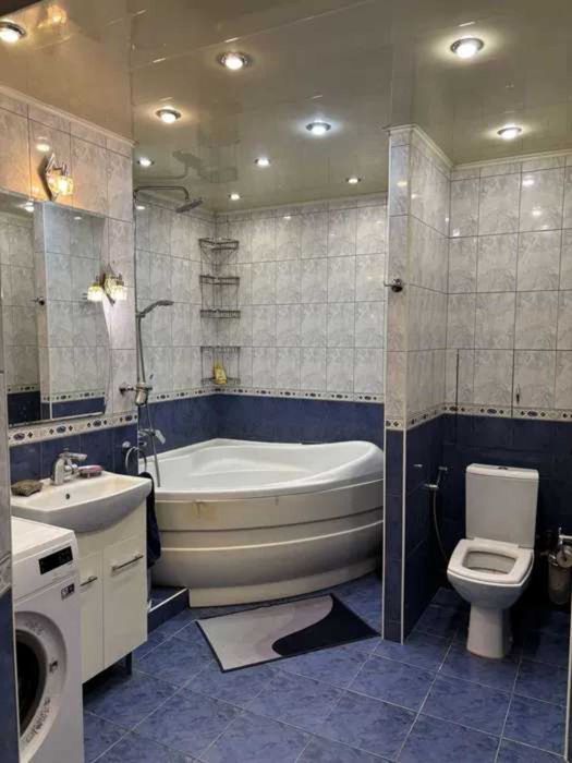 Продам 4 комнатную квартиру 84 м2 с ремонтом на Алексеевка,пр. Победы VI
