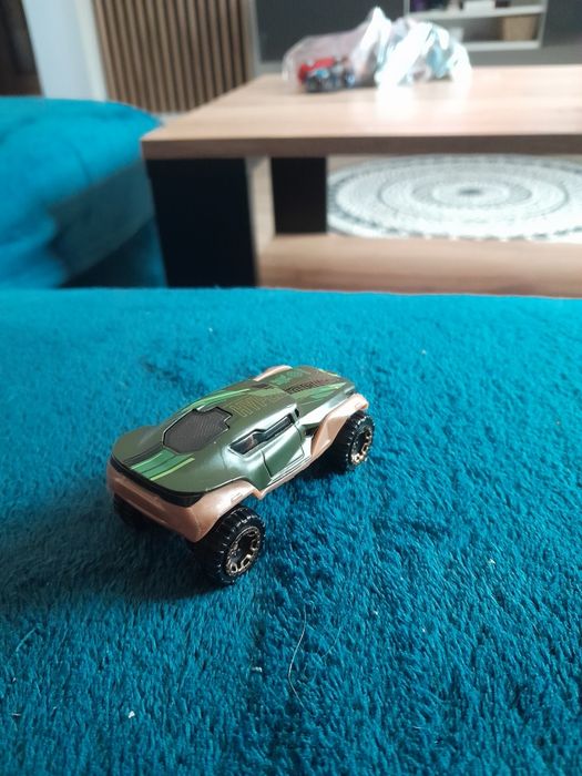 Sprzedam samochodzik Hot Wheels