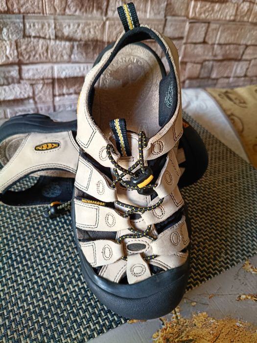 Keen sandały trekkingowe 39