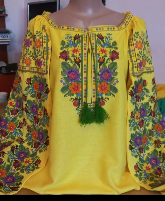 Вишиванка жіноча
