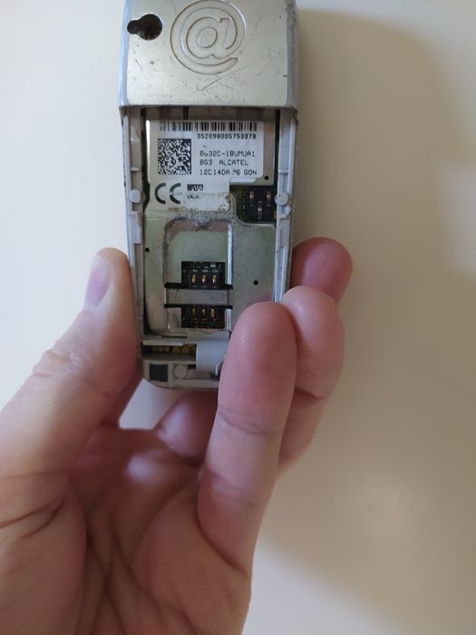 телефон Alcatel BG3