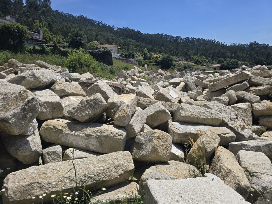 Pedra para venda